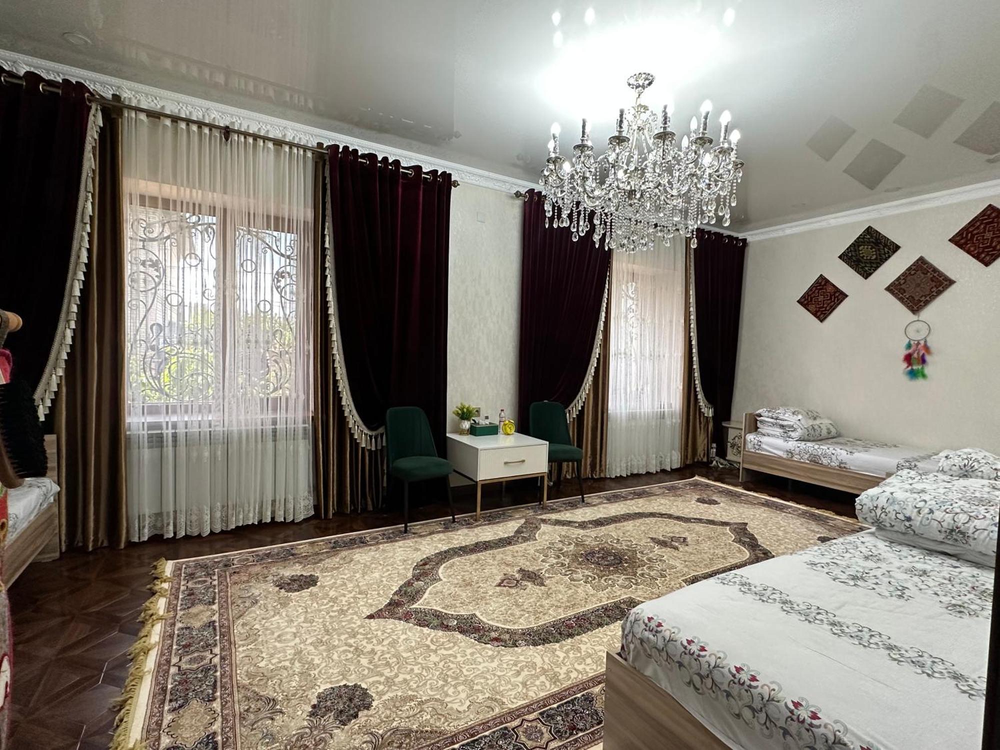 Sultan Saray Hostel Osh Exterior photo